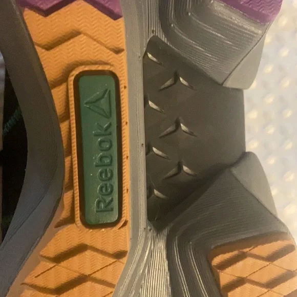 New Reebok Running Shoes - Picture 10 of 12